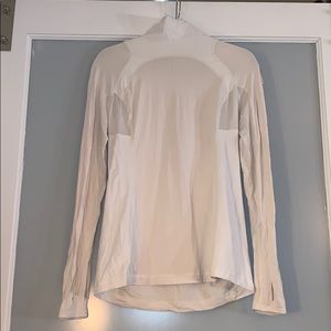 Lululemon Cream/White turtleneck pullover Size 10.